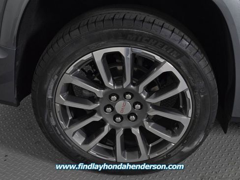 Used 2021 GMC Acadia Denali w/ Denali Ultimate Package AWD/4WD image 11