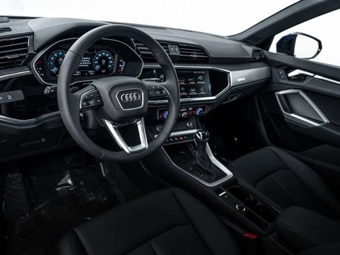 New 2025 Audi Q3 2.0T Premium image 8
