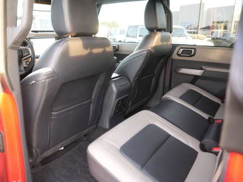 Used 2022 Ford Bronco Wildtrak image 11