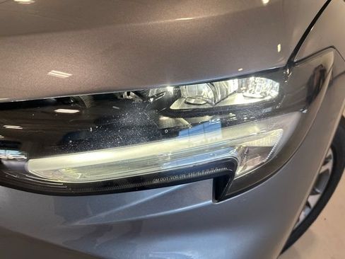 Certified 2021 Buick Envision Essence AWD/4WD image 9