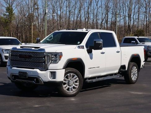 Used 2022 GMC Sierra 2500 Denali image 2