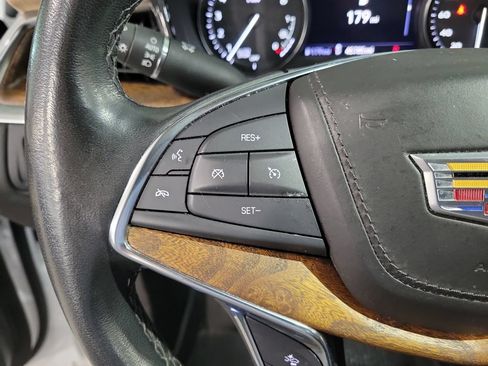 Used 2022 Cadillac XT5 Premium Luxury w/ Platinum Package AWD/4WD image 22