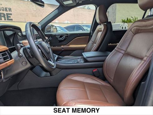 Certified 2024 Lincoln Aviator Reserve AWD/4WD image 17