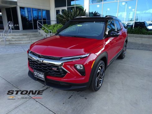 New 2026 Chevrolet TrailBlazer RS w/ Convenience Package FWD image 3