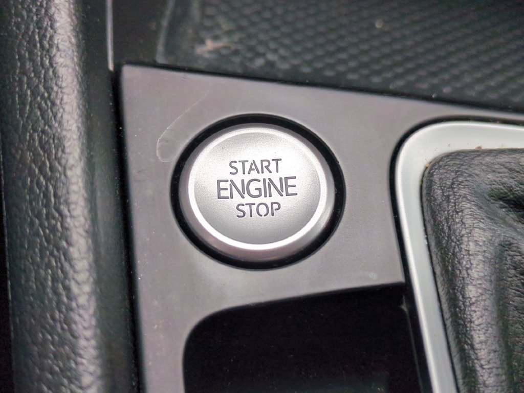 Used 2024 Volkswagen Jetta SE FWD image 26