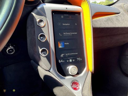 Used 2024 McLaren 750S Spider image 8