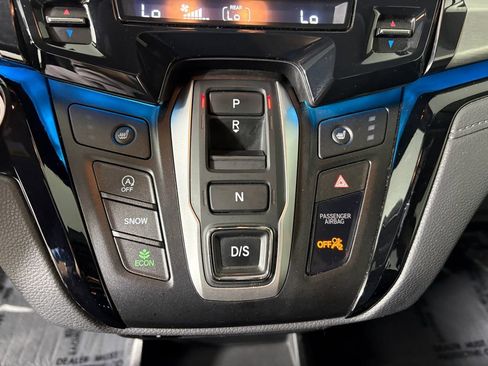 Used 2022 Honda Odyssey Touring image 21
