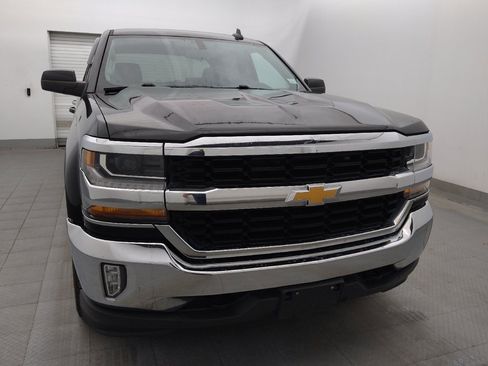 Used 2018 Chevrolet Silverado 1500 LT w/ LT Convenience Package AWD/4WD image 14