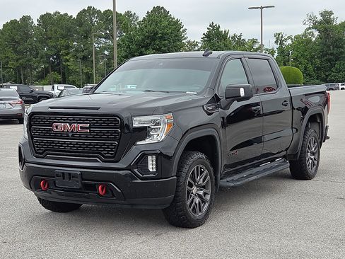 Used 2020 GMC Sierra 1500 AT4 w/ AT4 Premium Package AWD/4WD image 2