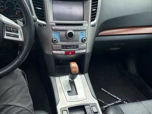 Used 2013 Subaru Outback 2.5i Limited AWD/4WD image 28