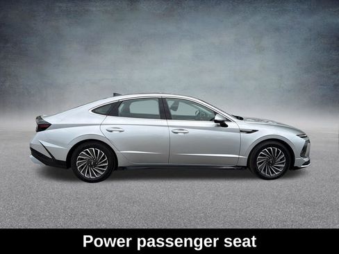 Used 2024 Hyundai Sonata SEL FWD image 15
