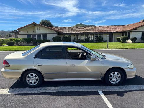 Used 2002 Honda Accord EX image 3
