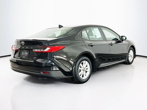 Used 2025 Toyota Camry LE w/ Convenience Package image 9