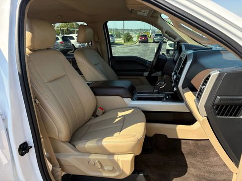 Used 2018 Ford F150 Lariat w/ Equipment Group 502A Luxury image 15