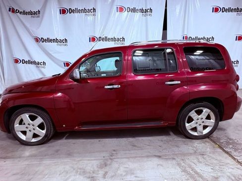 Used 2006 Chevrolet HHR LT w/ Preferred Equipment Group FWD image 2