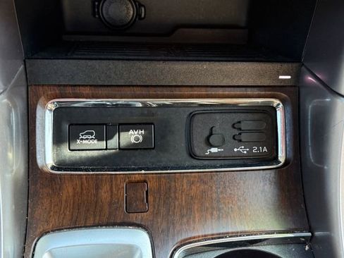 Used 2022 Subaru Ascent Touring AWD/4WD image 19