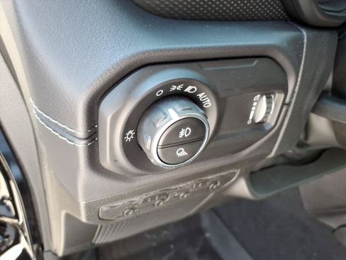 New 2026 Jeep Gladiator Rubicon w/ Safety Group AWD/4WD image 10