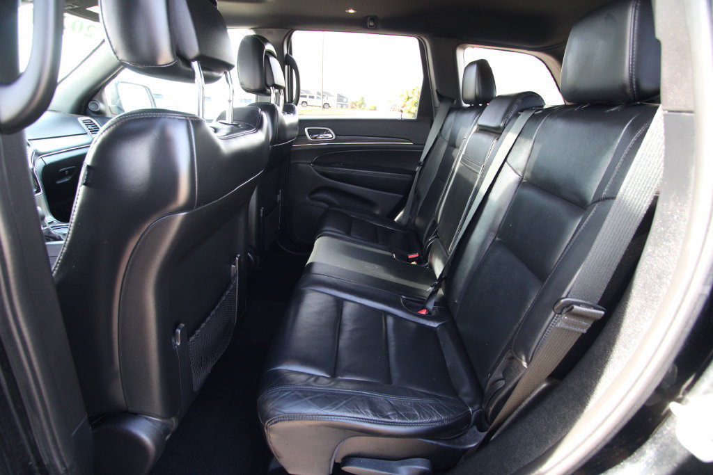 Used 2020 Jeep Grand Cherokee Limited w/ Premium Lighting Group AWD/4WD image 7