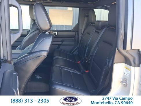 New 2026 Ford Bronco Outer Banks w/ Sasquatch Package AWD/4WD image 24