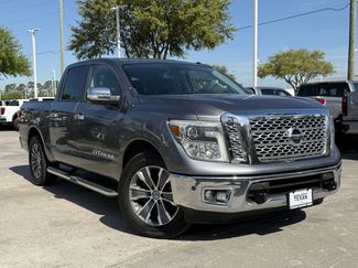 Used 2018 Nissan Titan SL video 2