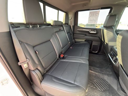 Used 2025 Chevrolet Silverado 1500 LTZ w/ LTZ Premium Package image 12