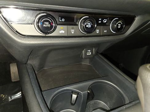 Used 2024 Honda HR-V LX image 20