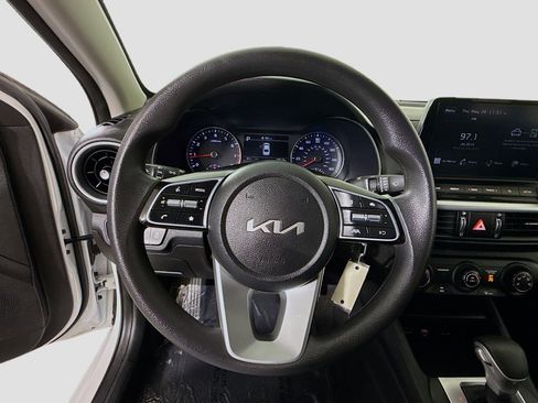 Used 2023 Kia Forte LXS w/ LXS Technology Package FWD image 13