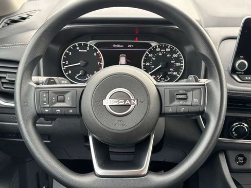 Used 2024 Nissan Rogue S image 15