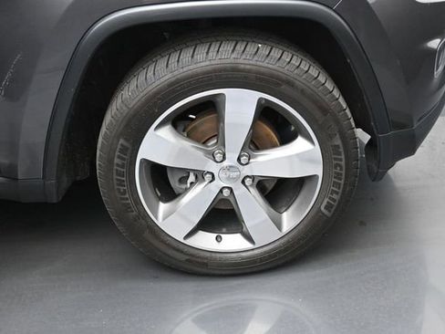 Used 2014 Jeep Grand Cherokee Limited w/ Trailer Tow Group IV AWD/4WD image 41