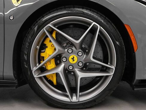 Used 2022 Ferrari F8 Tributo Base image 7