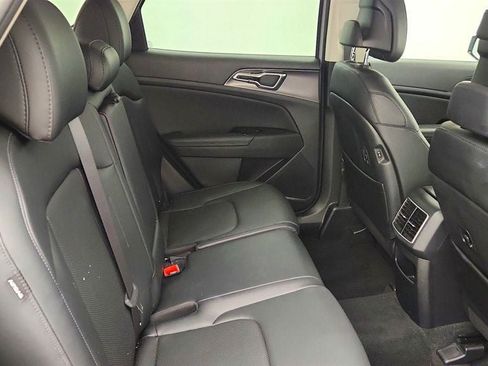 Used 2025 Kia Sportage SX FWD image 23