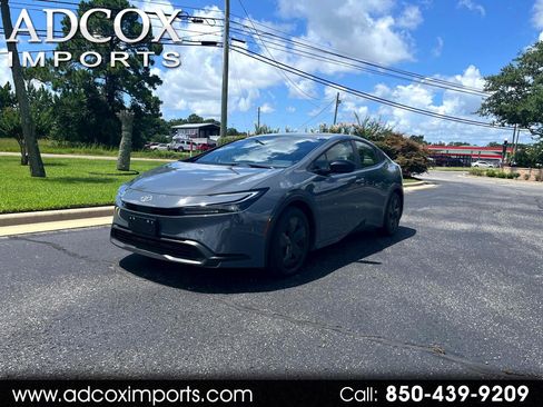 Used 2024 Toyota Prius LE image 1