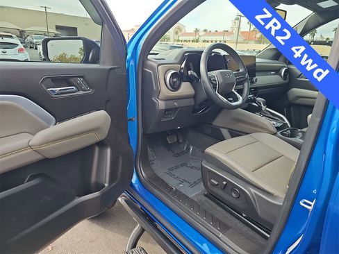 Used 2023 Chevrolet Colorado ZR2 w/ ZR2 Convenience Package III image 10