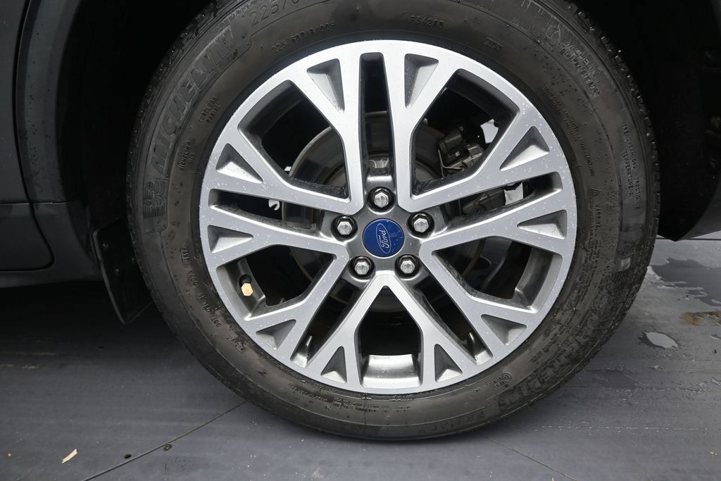 Used 2022 Ford Escape SEL FWD image 10