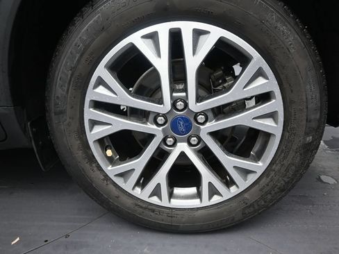 Used 2022 Ford Escape SEL FWD image 10