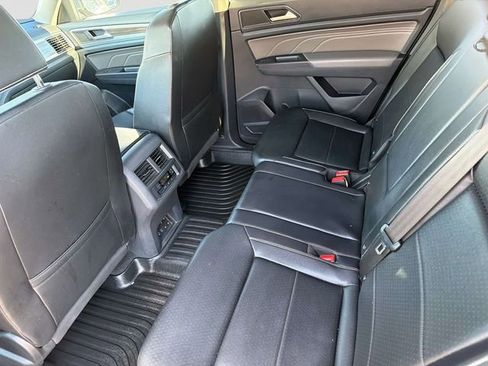 Used 2021 Volkswagen Atlas SEL AWD/4WD image 14
