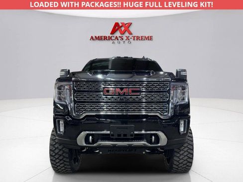 Used 2022 GMC Sierra 3500 Denali w/ Denali Ultimate Package image 2