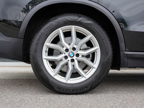 Used 2022 BMW X5 xDrive40i w/ Executive Package AWD/4WD image 34