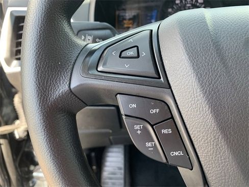 Certified 2024 Ford Edge SE w/ Black Appearance Package image 32