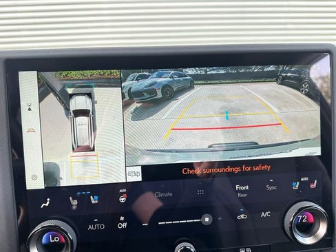 Used 2025 Lexus GX 550 image 30