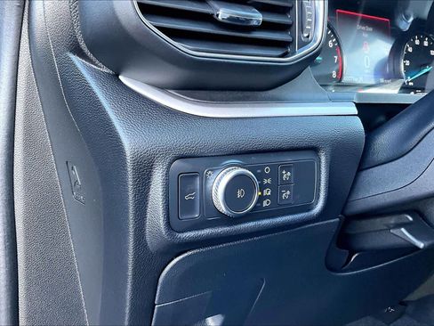 Used 2021 Ford Explorer XLT w/ Equipment Group 202A image 36