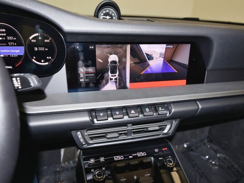 Used 2020 Porsche 911 Carrera 4S image 28