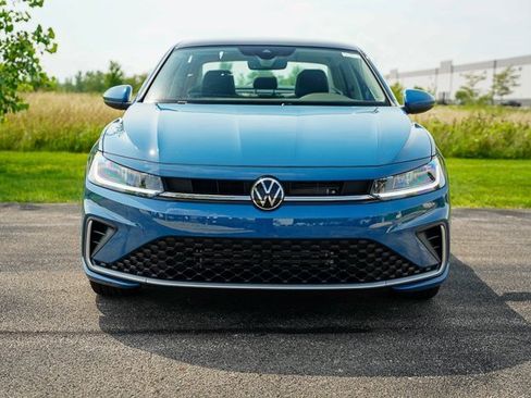 New 2025 Volkswagen Jetta SE image 39
