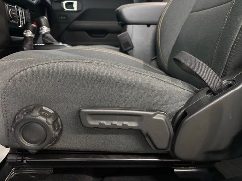 Used 2024 Jeep Wrangler Sahara w/ Technology Group image 7