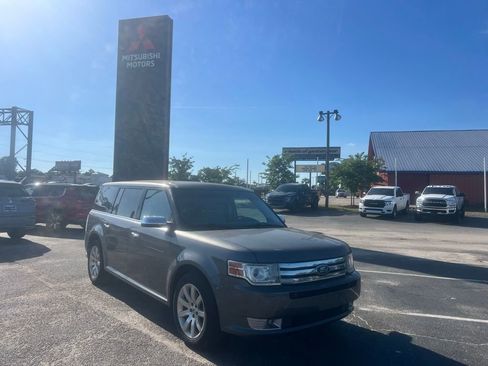 Used 2010 Ford Flex Limited AWD/4WD image 1