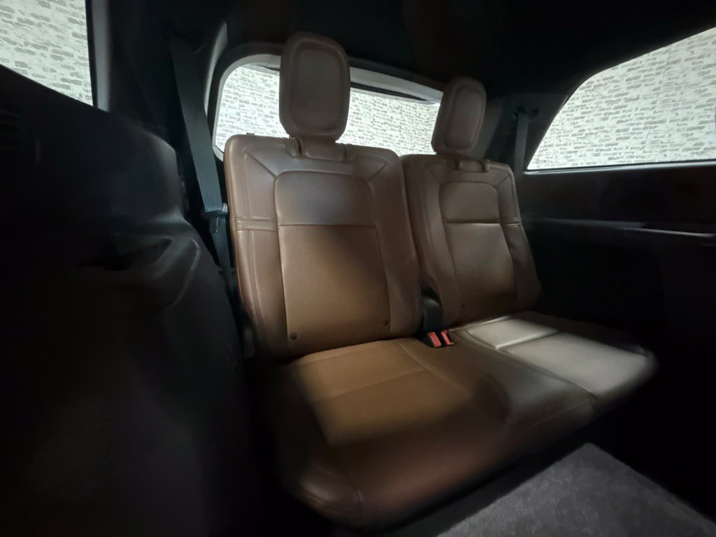 Used 2021 Lincoln Aviator Reserve w/ Equipment Group 208A AWD/4WD image 14