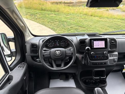 Used 2026 RAM ProMaster 2500 w/ Convenience Group FWD image 37