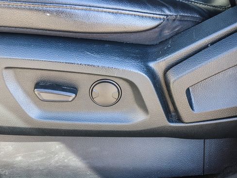 Used 2020 Ford Ranger Lariat w/ Trailer Tow Package image 25