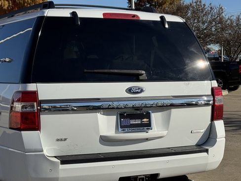 Used 2015 Ford Expedition EL XLT w/ Equipment Group 201A image 8