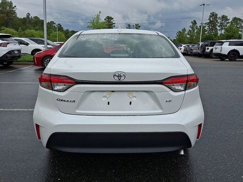 New 2026 Toyota Corolla LE FWD image 5